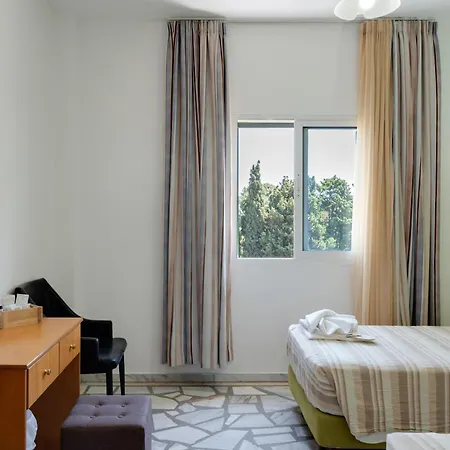 Nocleg ze śniadaniem Ilios And Irene 4 4*