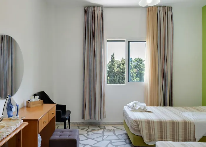 فندق مبيت وإفطار Ilios And Irene 4 4*