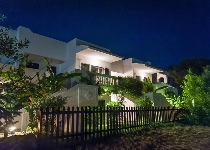 Ilios And Irene 4 Bed and Breakfast 4*